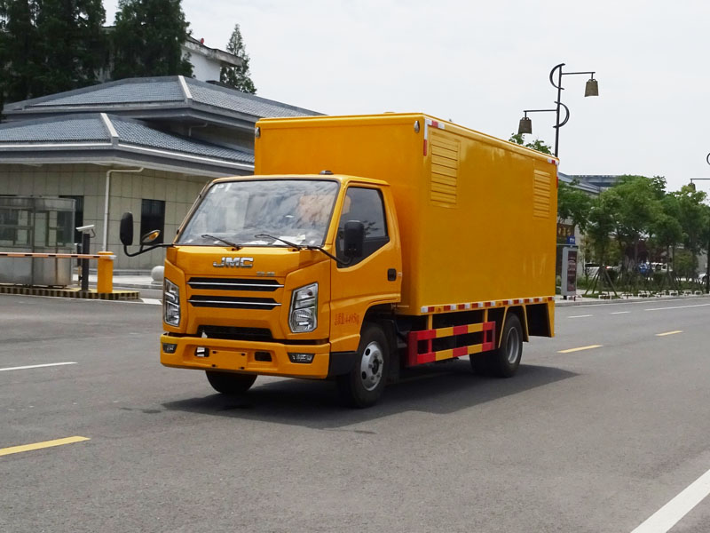 江鈴順達(dá)應(yīng)急電源車30-150kW