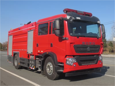 豪沃8噸泡沫消防車(chē)