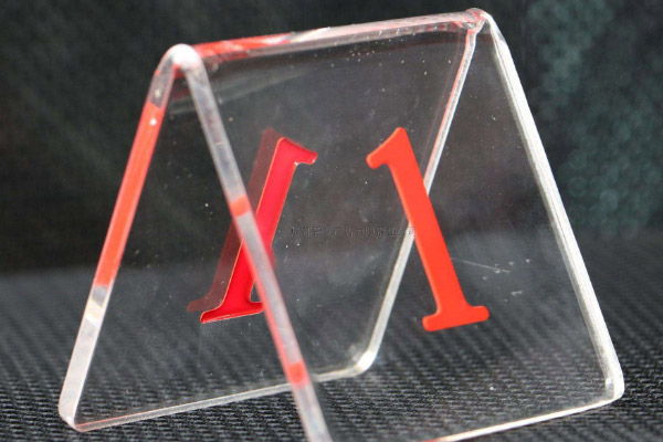 亞克力牌 亞克力牌