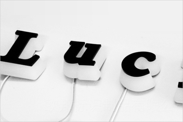 廣告雕刻機加工的發光字 廣告雕刻機加工的發光字