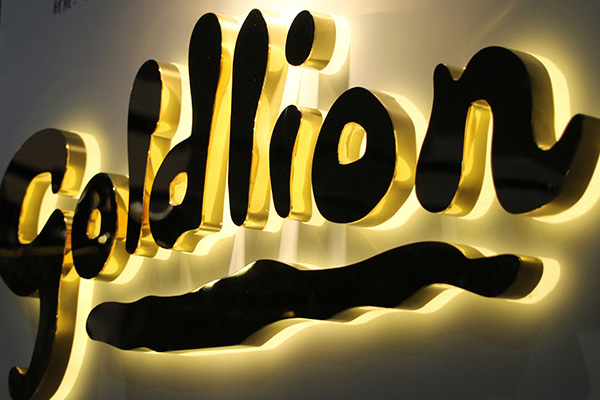 雕刻機加工金屬字 雕刻機加工金屬字