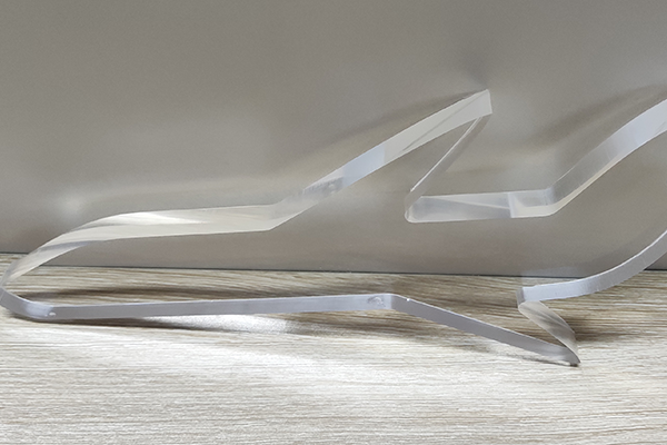 Z3高速巡邊雕刻機加工的亞克力 Z3高速巡邊雕刻機加工的亞克力