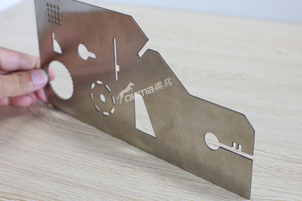 得馬光纖激光切割機切割的金屬樣品 得馬光纖激光切割機切割的金屬樣品