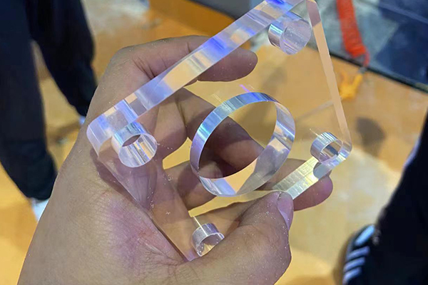 得馬廣告字雕刻機(jī)切割的亞克力 得馬廣告字雕刻機(jī)切割的亞克力