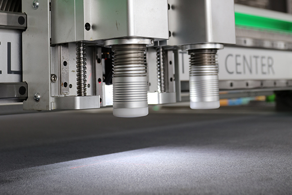 得馬F11高速裁切機 得馬F11高速裁切機